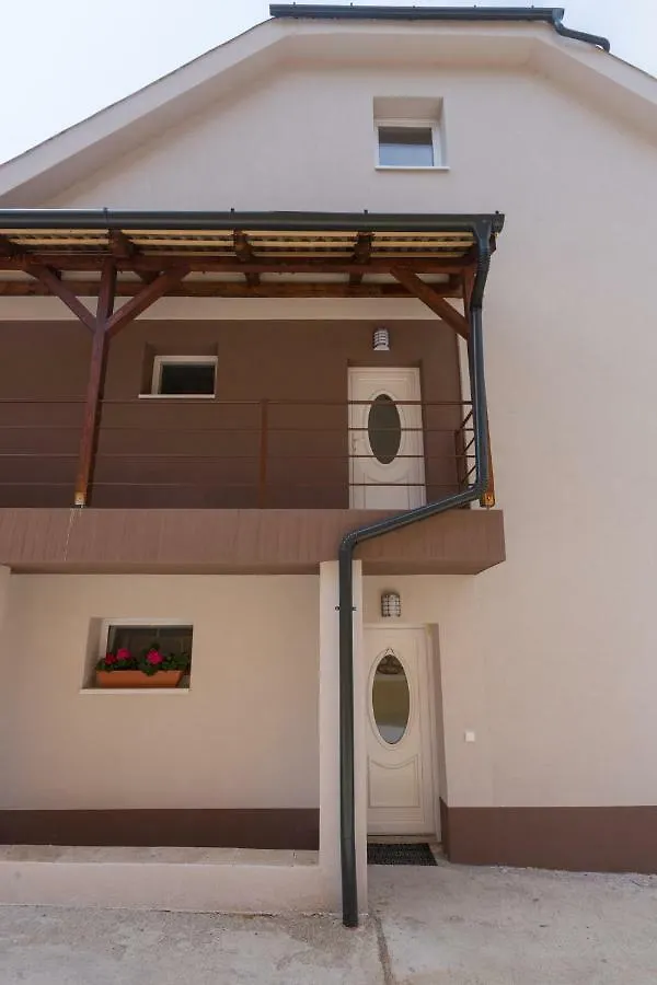 Kwatera prywatna Jazmin Vendeghaz Apartament Eger